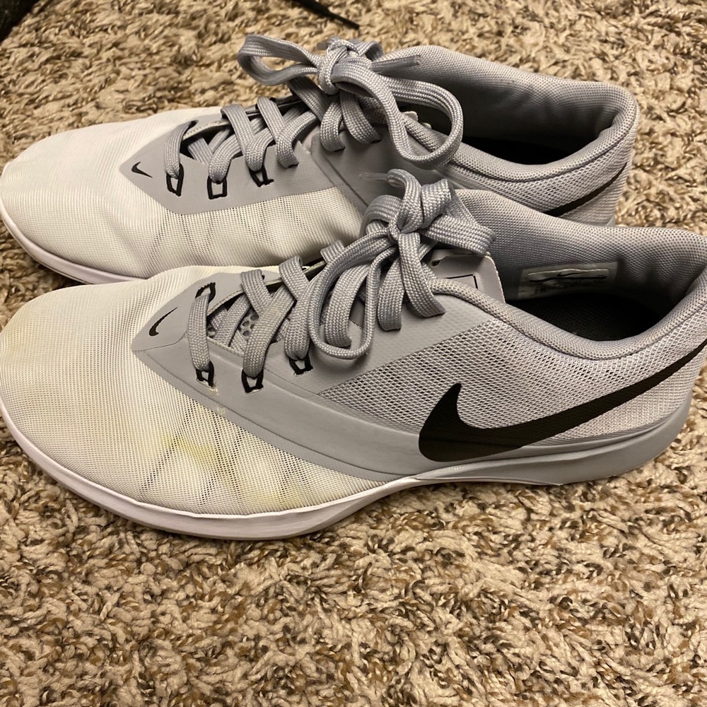 Nike Tennis Shoes